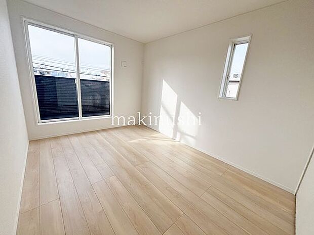 まずは資料だけほしいという方も大歓迎!不動産のことなら創業40年以上の当社にぜひお任せください♪