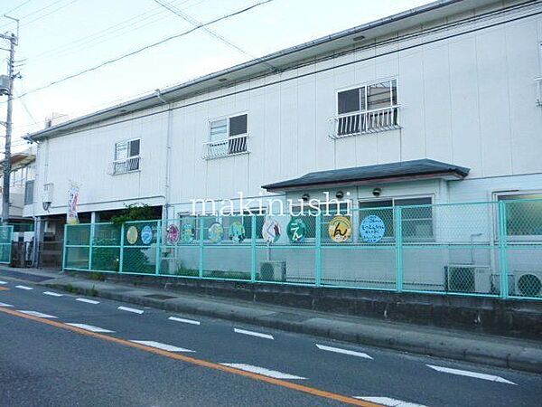 松の木保育園 徒歩27分。 2150m