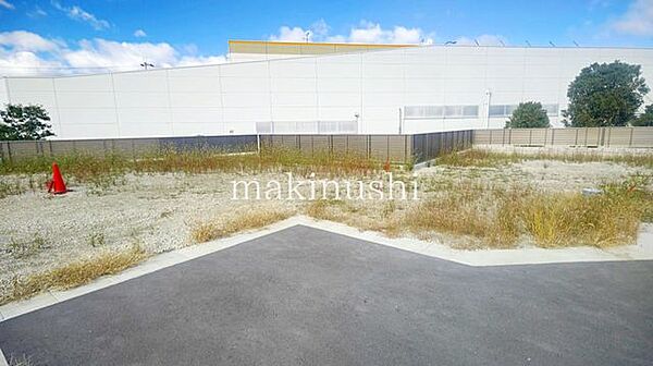 建築条件無しの土地なのでお好きなハウスメーカーで建築できます！一生に一度のマイホームならではのこだわりを実現できます。
