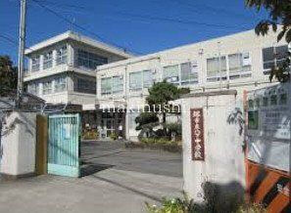 堺市立八下中学校 徒歩22分。 1740m