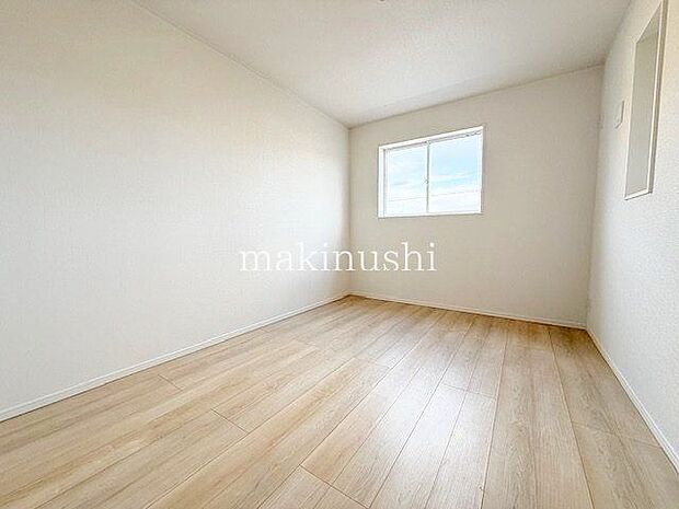 新築ならではのまっさらな空間。水回りもキレイです。木造ならでは心やすらぐ住まいです。近鉄南大阪線「藤井寺」駅より徒歩16分!