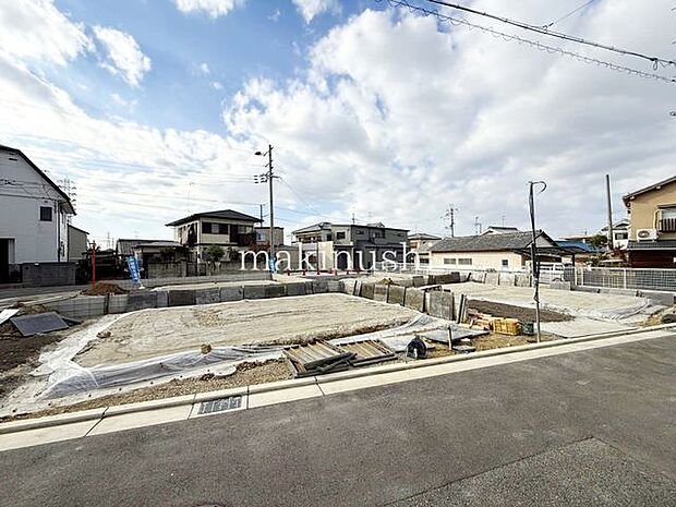 4区画の限定分譲!全棟土地面積35坪以上!全棟WICありの収納充実の新築戸建て!駐車場は全棟2台分ございます♪