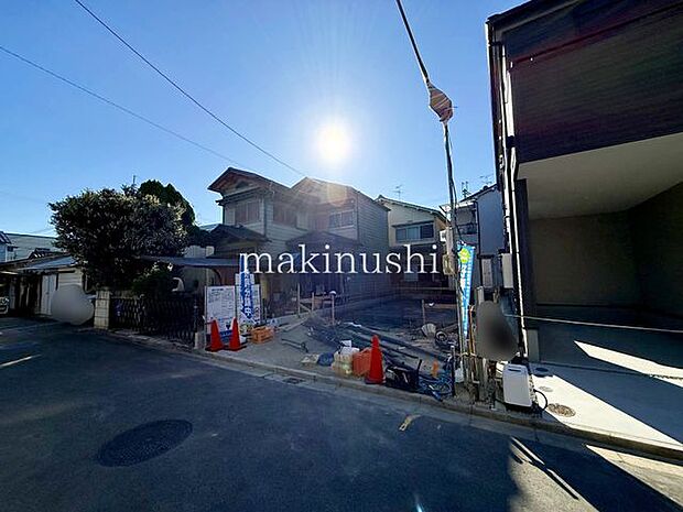 水まわりがかたまった家事動線の便利な間取♪ワイドな洗面室は家族の共有空間だけでなく家事スペースにも充分な広さで毎日の洗濯や掃除がはかどります♪