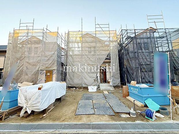 広々LDKの対面キッチンは忙しいお父さん・お母さんに嬉しい便利な食洗機付き！全棟南向きバルコニーのお家です♪