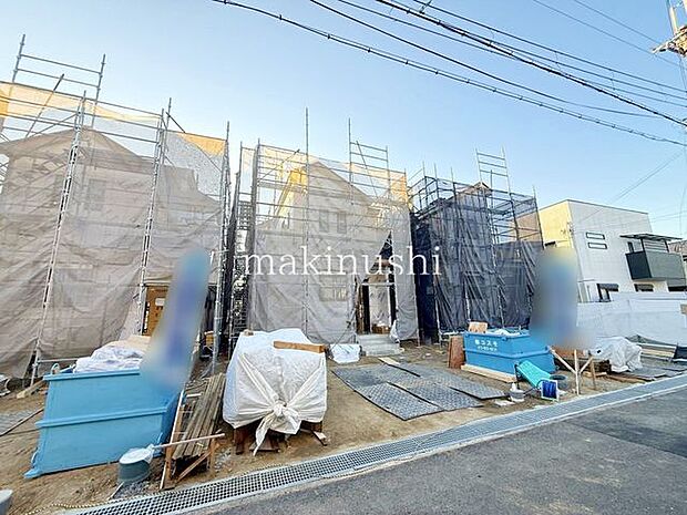 3区画限定分譲の新築戸建て！2026年1月完成予定です！全棟に並列で駐車場2台分ございます♪ぜひお問合せください♪