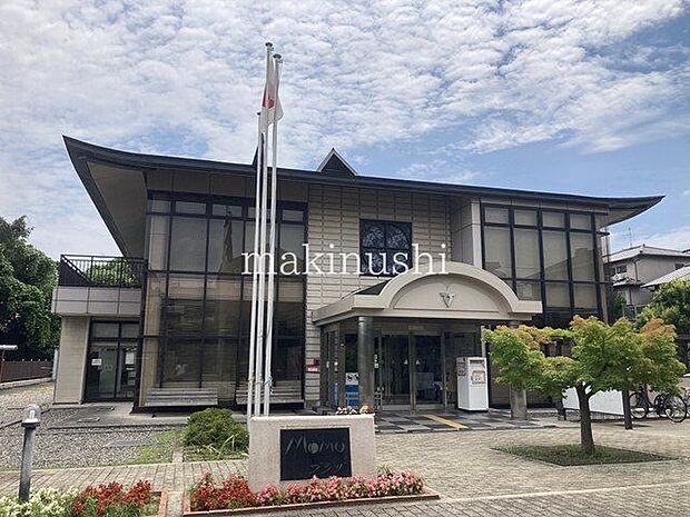 羽曳野市立羽曳が丘図書館 徒歩6分。 410m