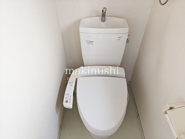 充実の水回り！トイレ・手洗い場は両階にあり！来客時や朝の忙しい時間帯でも順番待ちの必要がなく安心です♪