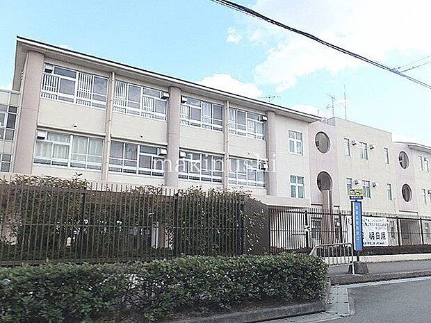 堺市立美原中学校 徒歩12分。 930m