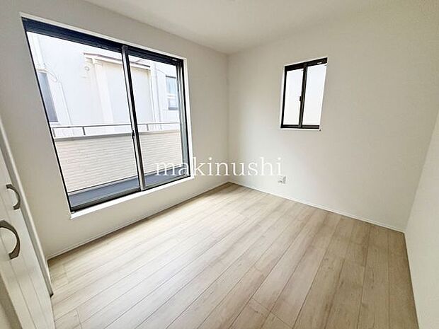 まずは資料だけほしいという方も大歓迎！不動産のことなら創業40年以上の当社にぜひお任せください♪