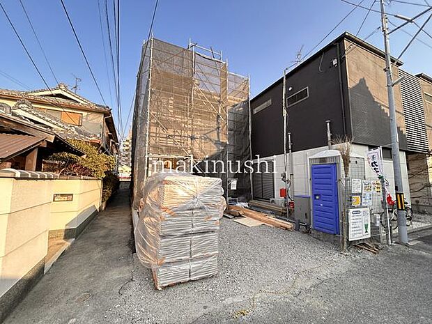 広々リビング！タタミコーナーを含めれば21.7帖の広々家族の共有空間！コタツをおいてのんびりできるリビング♪