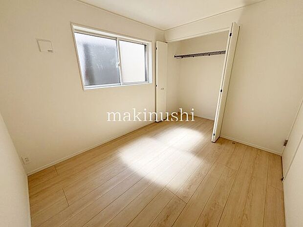 新築ならではのまっさらな空間。水回りもキレイです。木造ならでは心やすらぐ住まいです。ぜひ現地をご覧ください♪