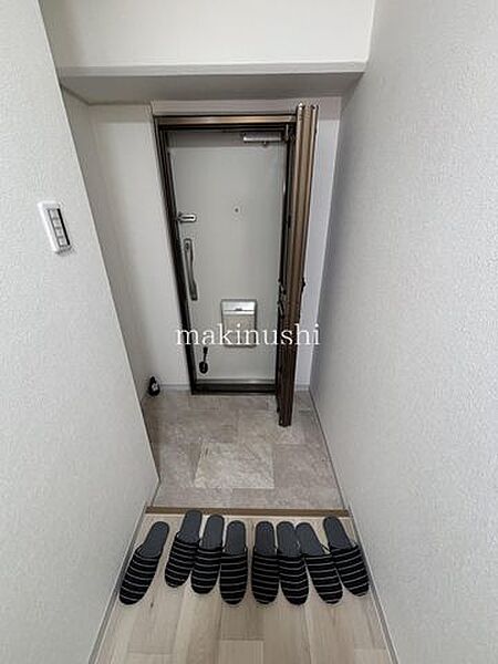 マンション宅内にはほぼ段差がございませんのでご年配の方でも無理なく快適におすごしいただけます♪
