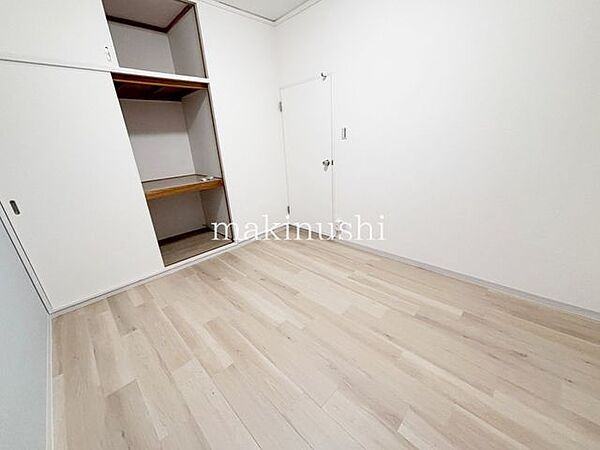 マンション宅内にはほぼ段差がございませんのでご年配の方でも無理なく快適におすごしいただけます♪