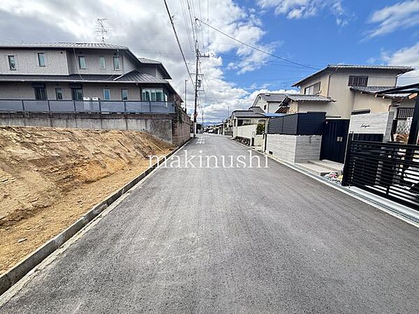 現地をご確認されたい場合は、現地までの送迎も承っております♪ご自分で現地までいかれる際は場所をお知らせいたします♪ぜひお問合せください♪