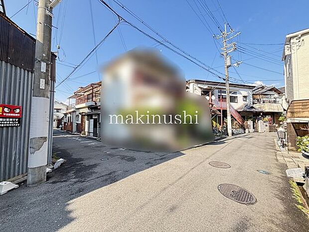 現況：解体中　　駐車場は1台分！インナーガレージで雨風からお車を守ります♪スーパーまでは徒歩5分(約300ｍ)！お買い物にも便利です♪