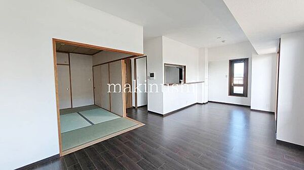 2026年8月にリフォーム完了いたしました！綺麗なお部屋で新生活がはじめられます！14階建ての8階部分で眺望も良好です♪3方にバルコニーあり♪