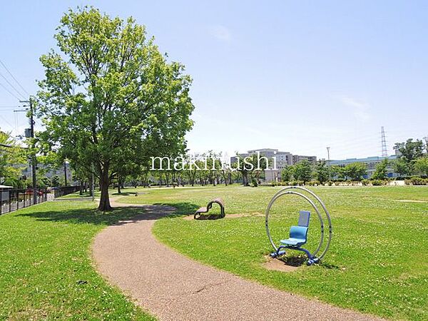 金岡東第1公園 徒歩11分。 830m