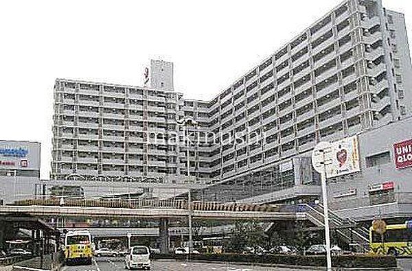河内松原駅(近鉄 南大阪線) 徒歩8分。 640m