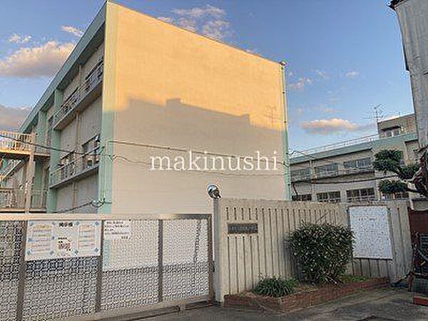 松原市立松原北小学校 徒歩12分。 930m