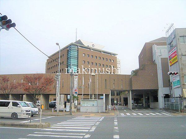 松原市役所 徒歩10分。 750m