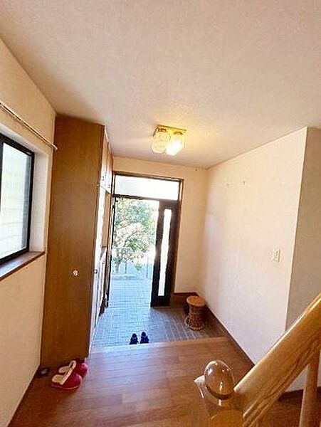 ■状態良好な美加の台の5LDK一戸建■全居室6帖以上の広々とした間取り■土地57.58坪■建坪38.33坪■一部2重窓に変更しています■ぜひご覧ください■