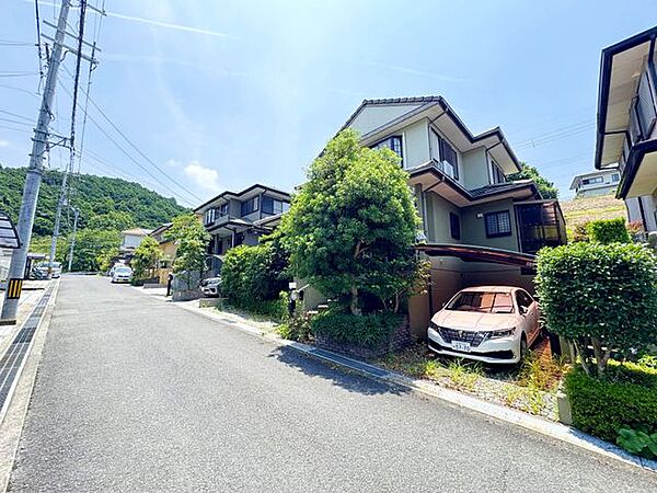 ■状態良好な美加の台の5LDK一戸建■全居室6帖以上の広々とした間取り■土地57.58坪■建坪38.33坪■一部2重窓に変更しています■ぜひご覧ください■