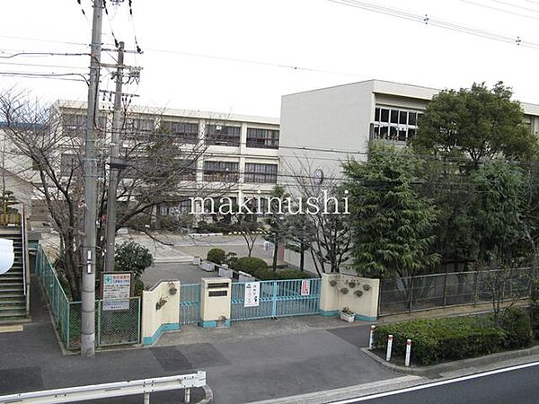 富田林市立久野喜台小学校 徒歩23分。 1810m