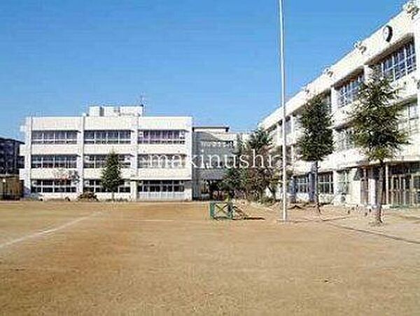 大阪狭山市立南第一小学校 徒歩7分。 540m