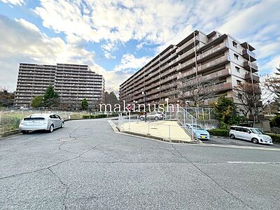 外観:■ペット飼育可のマンションです■リフォーム箇所多数ございます■9階につき日当たり・眺望良好です■南東向きバルコニー■4LDKタイプ■収納力のあるお部屋です■ 外観:■ペット飼育可のマンションです■リフォーム箇所多数ございます■9階につき日当たり・眺望良好です■南東向きバルコニー■4LDKタイプ■収納力のあるお部屋です■