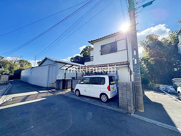 ■システムキッチン新調■ウォシュレット新調■室内美装工事完了しました■駐車場付きのすぐにご入居できるお家です■緑豊かな住環境で新生活を！■ぜひご見学下さい■