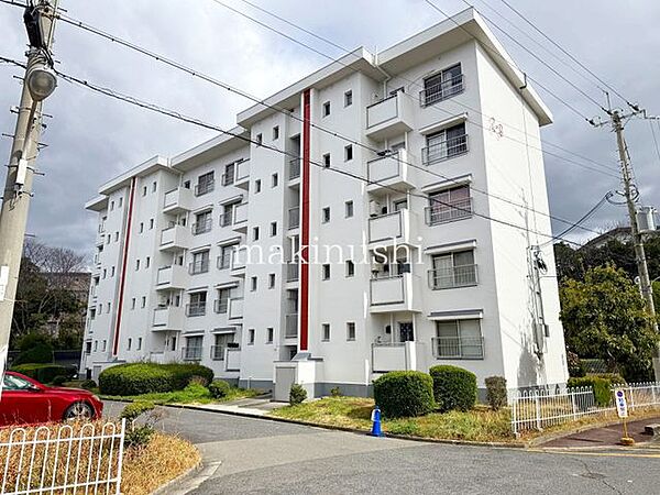 ■リノベーションしたお部屋■2階のお部屋です■水回り全て新調してます■オール洋室の2LDKタイプ■全居室収納付き■駅もお買い物も便利な立地となってます■エコカラットを採用■ぜひご見学下さいませ■