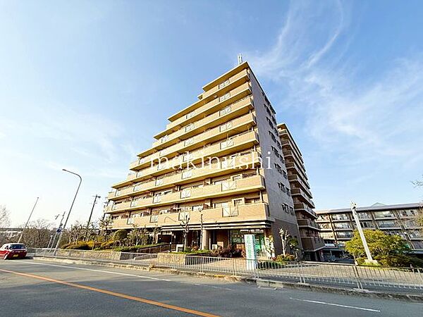 外観：327002205670