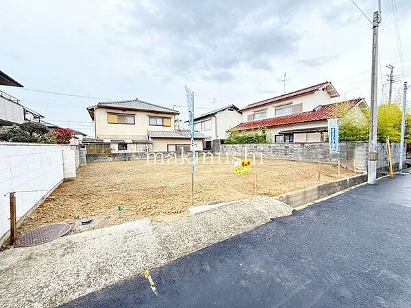 ■土地64.64坪■更地です！■建築条件なし■お好きなハウスメーカーや工務店で建築できます■南海高野線　千代田駅まで徒歩11分■駅前商業施設充実してます■いつでも見学可能です。ぜひご見学してください■