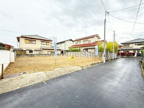 ■土地64.64坪■更地です！■建築条件なし■お好きなハウスメーカーや工務店で建築できます■南海高野線　千代田駅まで徒歩11分■駅前商業施設充実してます■いつでも見学可能です。ぜひご見学してください■