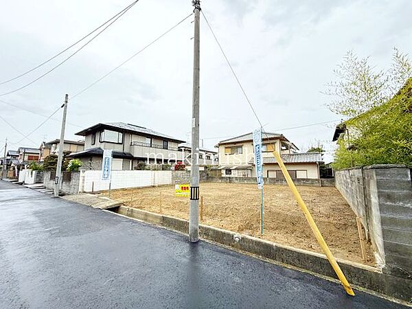■土地64.64坪■更地です！■建築条件なし■お好きなハウスメーカーや工務店で建築できます■南海高野線　千代田駅まで徒歩11分■駅前商業施設充実してます■いつでも見学可能です。ぜひご見学してください■