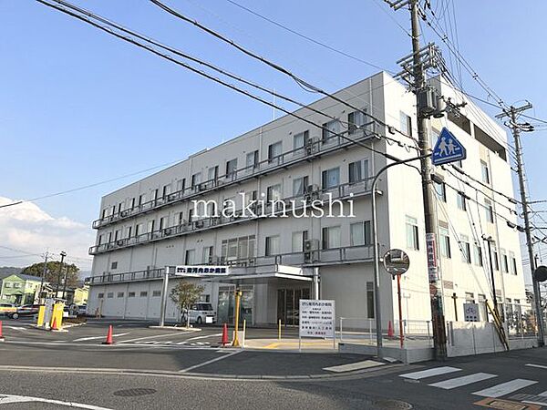 医療法人敬任会南河内おか病院 徒歩12分。 940m