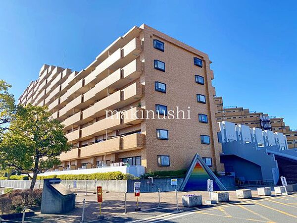 ■室内大変丁寧に使用さててます■9階部分につき眺望、通風良好■南海高野線金剛駅徒歩10分■人気のカウンターキッチン■平成27年に室内リフォームされてます■いつでもご見学可能です。ぜひご見学下さいませ■