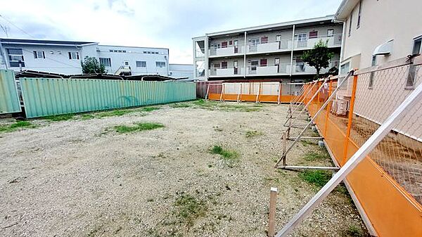■南海高野線「千代田駅」徒歩2分の好立地です■有効土地約59.8坪の平坦地■建築条件なし