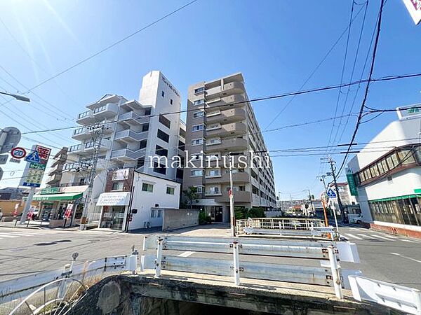 ■9階部分で眺望良好！■リフォーム完了しました！■南海高野線「大阪狭山市駅」徒歩3分！■4LDKタイプ！■オートロック付きマンション■宅配BOX有り■いつでもご見学可能です。ぜひ一度ご見学下さいませ■