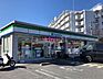 周辺：ファミリーマート大阪狭山半田店 徒歩1分。 10m