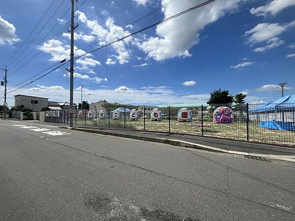 幼保連携型認定こども園河南町立中村こども園 徒歩36分。 2830m