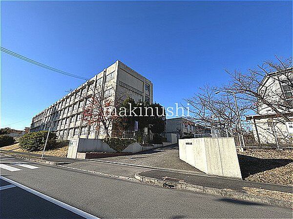 堺市立晴美台中学校 徒歩23分。 1820m