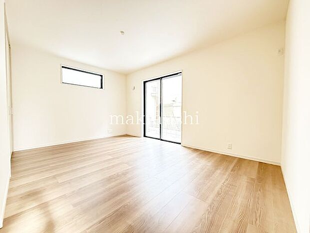 リビング忙しい朝も家族が揃って食事をして頂けるダイニングスペース。美味しいお料理と家族の会話が楽しめます。