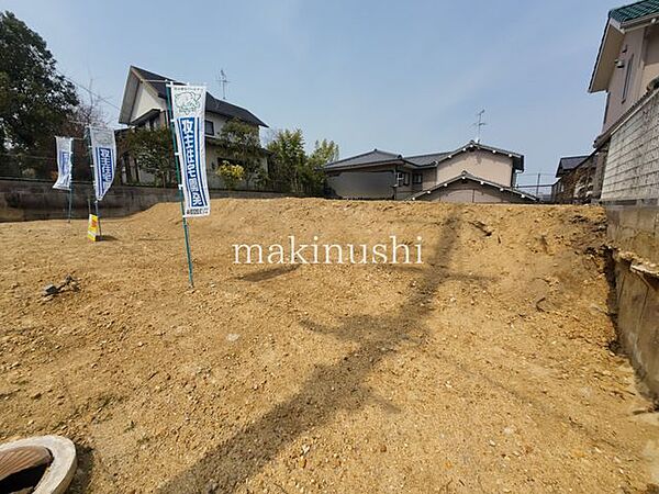 現況写真建築条件無し土地ですので、お好きな建築会社で建てて頂けます。