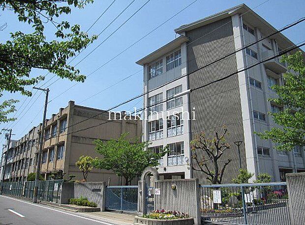 堺市立月州中学校 徒歩24分。 1910m