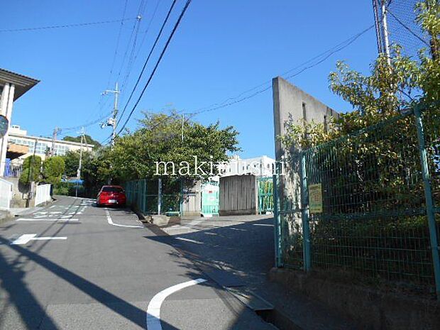 柏原市立堅下南小学校 徒歩16分。 1210m