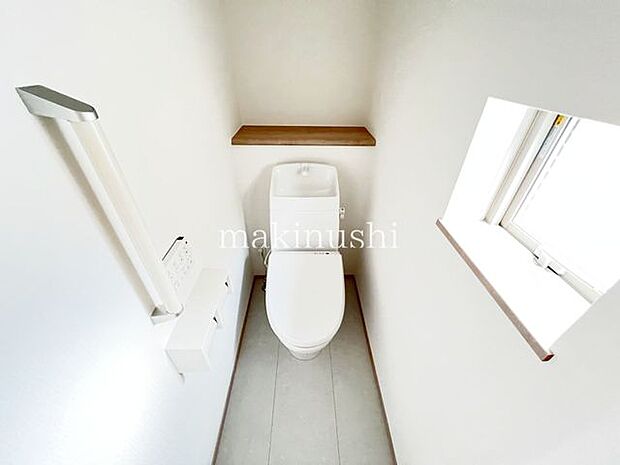 ・トイレは1階と2階にあります、夜のおトイレも階段を上り下りしないですみますね。