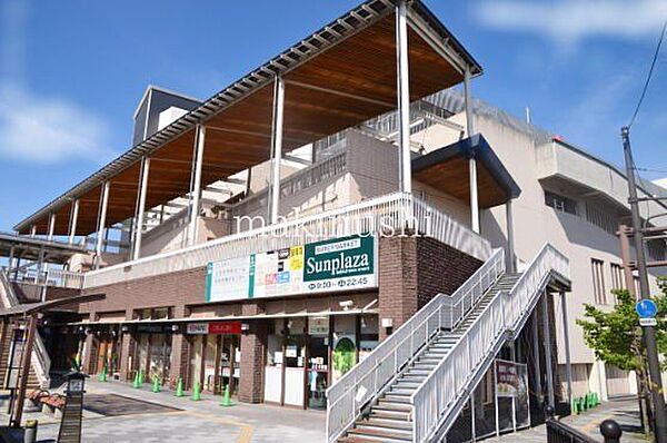 サンプラザ三日市駅前店 徒歩20分。 1580m