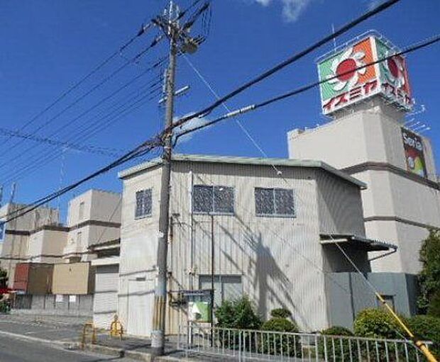 イズミヤショッピングセンター古市店 徒歩1分。 50m