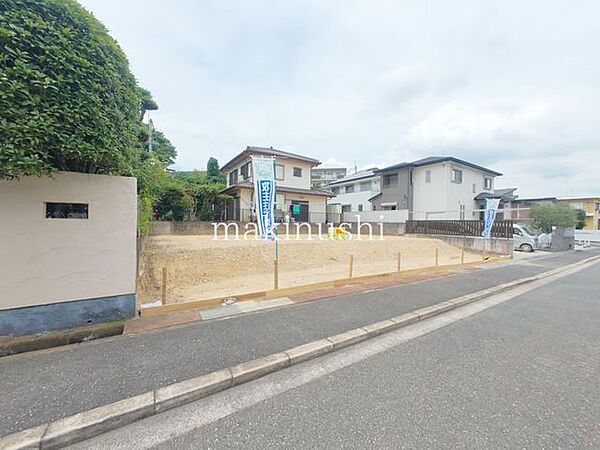 ・建築条件無し土地です。お好きな建築会社で建てて頂けます。